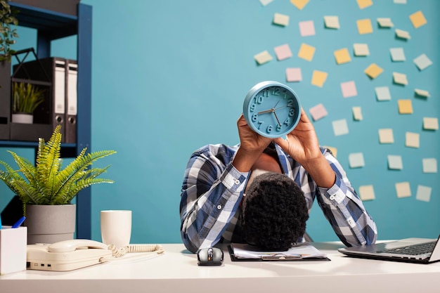 10-Day Stress Reset: Simple, Science-Backed Habits for Busy Office Workers