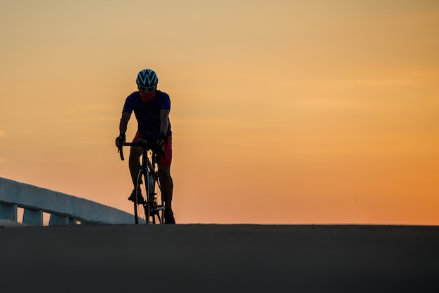 10-Day Energy Boost Plan for Cyclists: Equipment-Light, Science-Backed & Easy to Follow