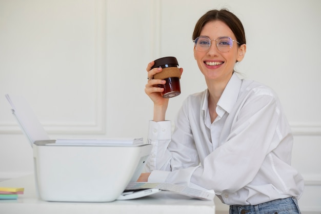 14 Smart Supplement Hacks for Desk Workers: Boost Energy, Focus, and Health Fast