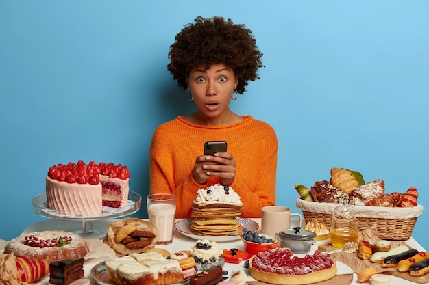 Person eating mindfully at a quiet table