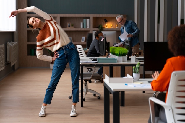 50 Science-Backed Ways to Boost Energy with HIIT: A Busy Office Worker’s Guide to Staying Energized