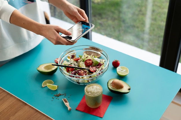 The Weekly Hormone-Balancing Meal Prep Blueprint: A Holistic Guide to Natural Wellness