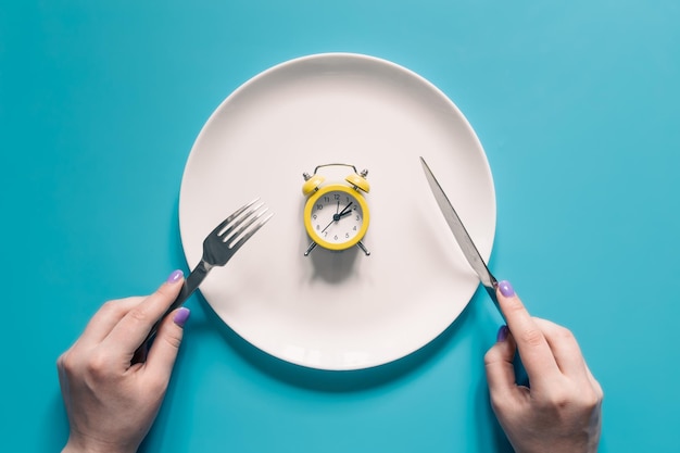 How to Start Intermittent Fasting in Just 15 Minutes a Day: A Practical Guide for Chronic Condition Management