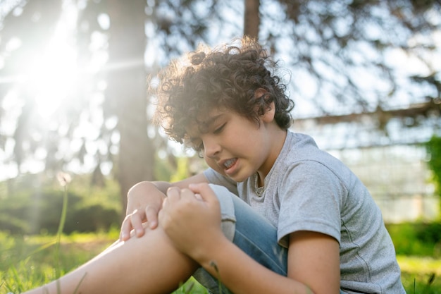 10 Proven Tips for Kids & Teens with Knee Pain: Start Fast, Stay Consistent, and Track Progress Weekly