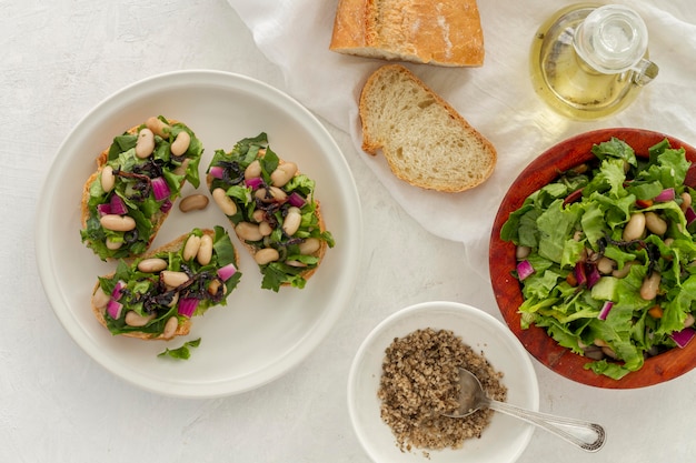 Side-by-side comparison of low-carb and Mediterranean diet meals
