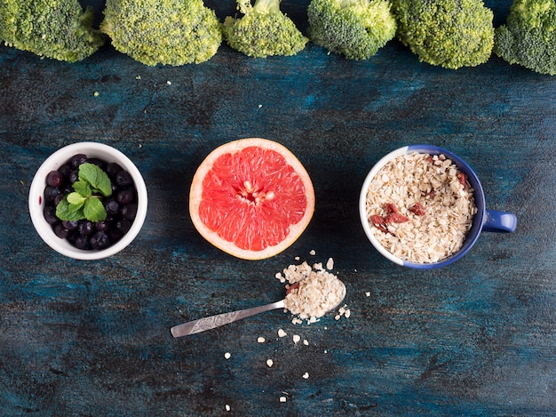 Side-by-side comparison of plant and whey protein powders