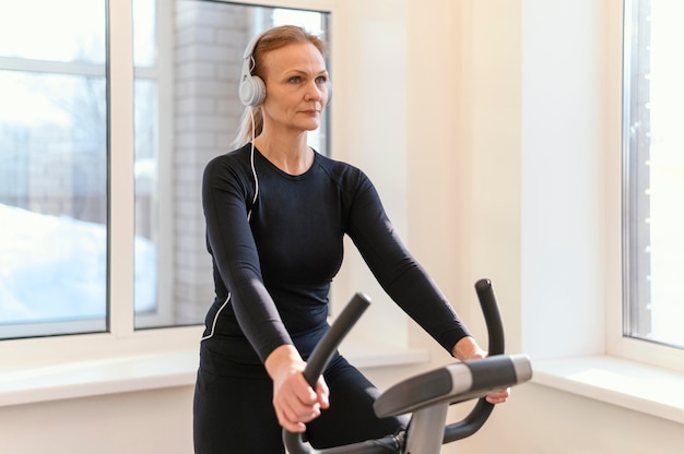 Correct posture while using an elliptical machine