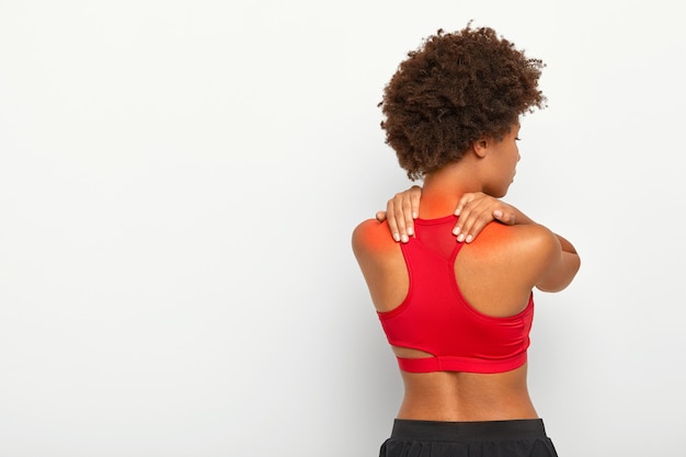 12 Safe & Simple Fitness Tips for Beginners with Back Pain: Expert-Backed Moves, Form Cues, and Modifications