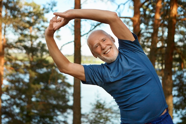 7 Expert Men’s Health Tips for Seniors: Coach-Approved Moves, Form Cues & Easy Modifications