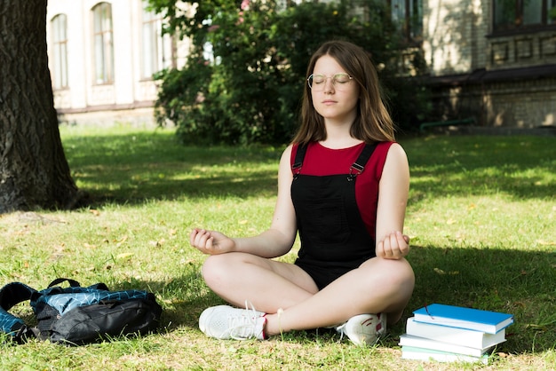 The Ultimate Mindfulness Checklist for Students: Boost Focus, Reduce Stress, and Thrive Academically
