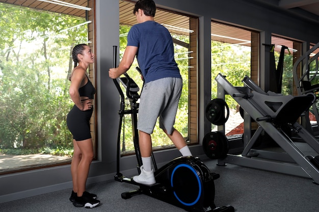 Comparison chart of treadmill vs outdoor running benefits